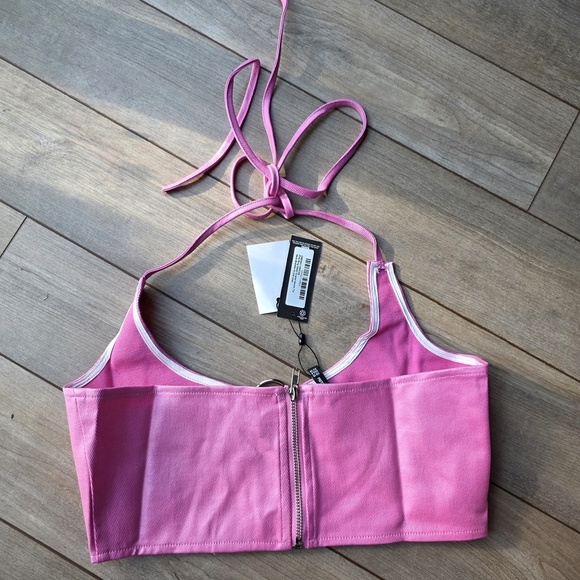 Nwt PrettyLittleThing Pink Halter Crop Top with Ring Detail - Picture 3 of 4